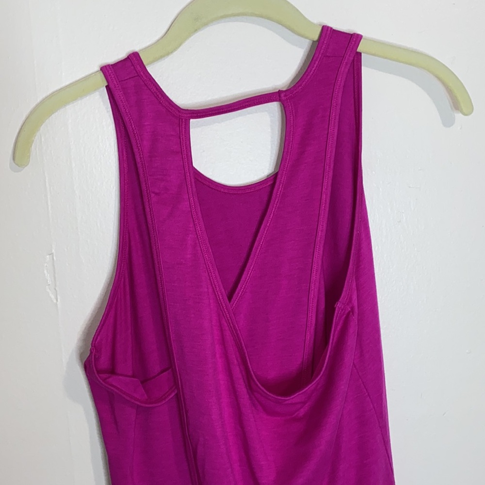 🎱Athleta Essence Pink Tie Back Split Back Open Back Criss Cross Tank! - Picture 5 of 6